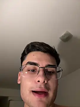 victor_77brasil live sex cam