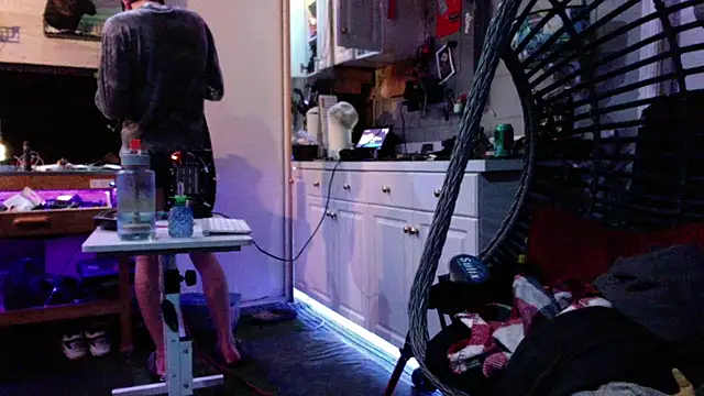 Polaroid_White's cam snapshot