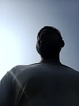 X-_boy's cam snapshot