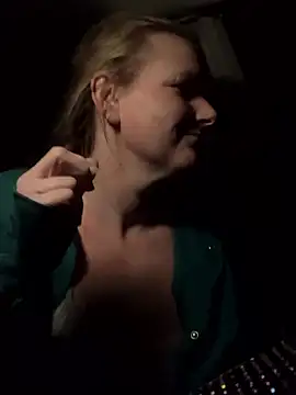 RagingRebecca's cam snapshot