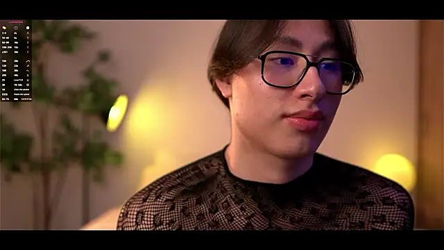 SrLuis18 live sex cam