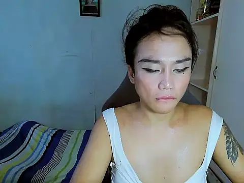 YourNikkieXxx live sex cam