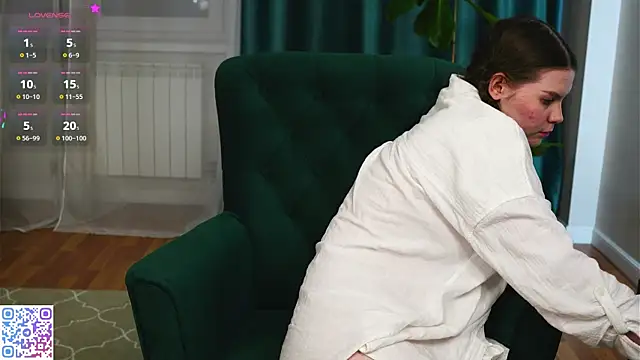 ElenoreMynatt's cam snapshot