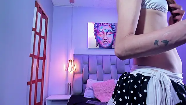 Violet-Storm-'s cam snapshot