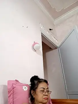 Hotestlove's cam snapshot