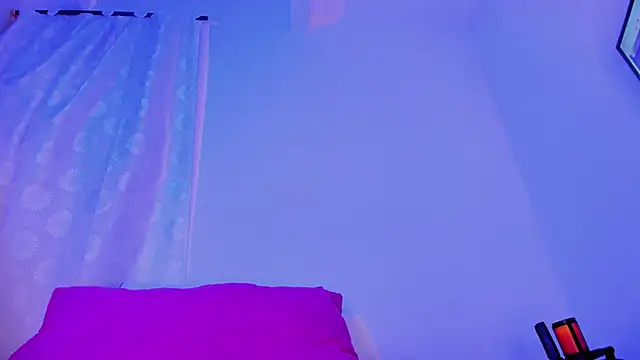 ZaraWest's cam snapshot