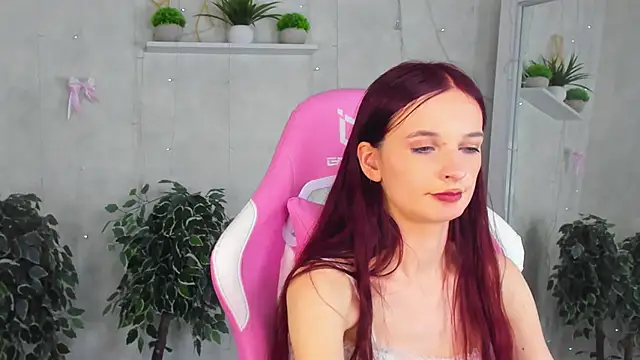 Alicia_Adammss's cam snapshot