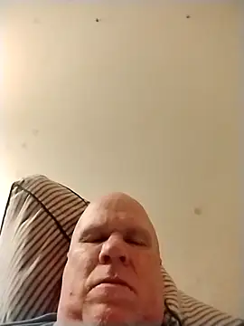 Reddog833's cam snapshot