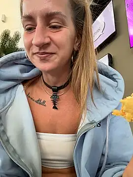 EvvaMur live sex cam