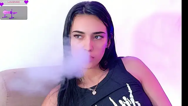 Aliison1_'s cam snapshot