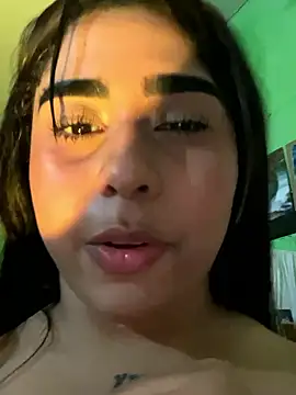 Ambar_Vip's cam snapshot