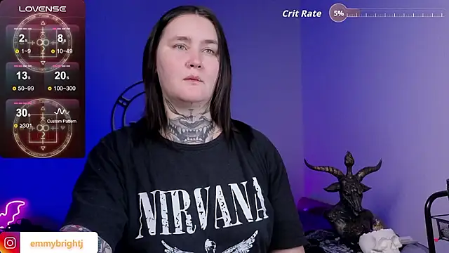 Emmybrightj_'s cam snapshot