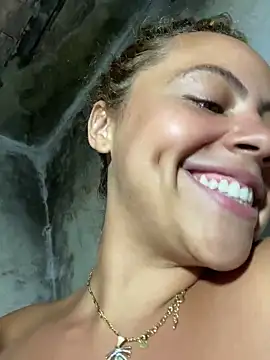 Chloe_Leaozinho live sex cam