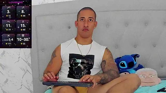 luigiferrara live sex cam