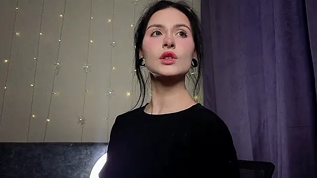 Emily__Mooree's cam snapshot