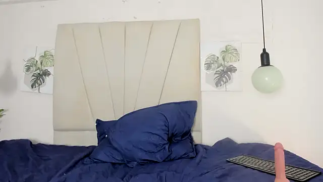 EbonyDesireX's cam snapshot