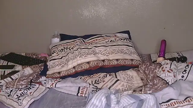 CherieBlushX's cam snapshot