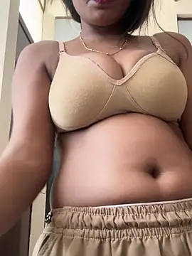 Dilnaazz's cam snapshot