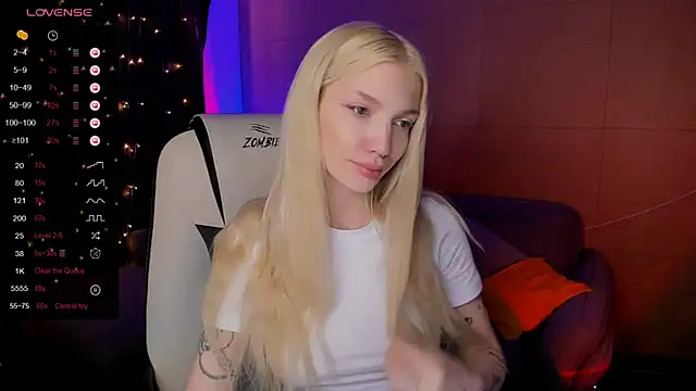 AnyaTaylor_'s cam snapshot