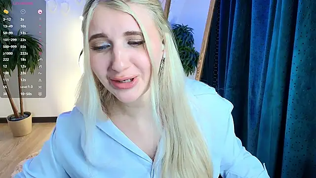 Evacadooo's cam snapshot