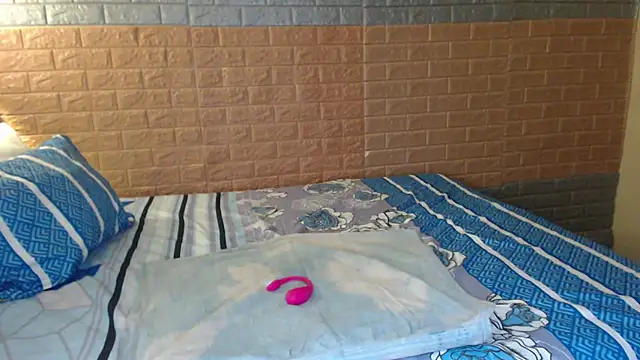 KathyHardcore69's cam snapshot