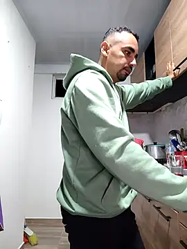 stivenlujan69 live sex cam