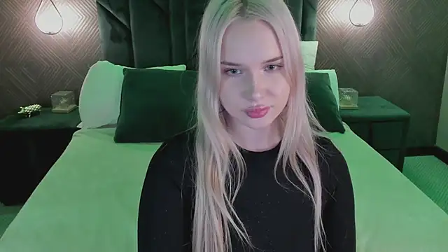 NicoletaCooper's cam snapshot