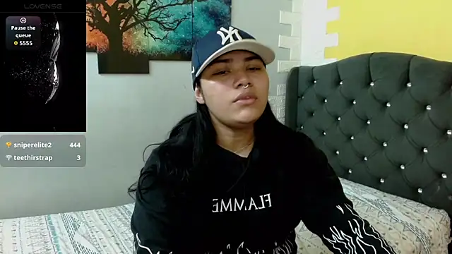 melany_rouse18's cam snapshot