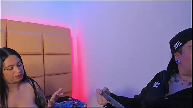 Liany_and_liam's cam snapshot