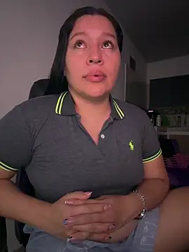 Lovelipsbig's cam snapshot