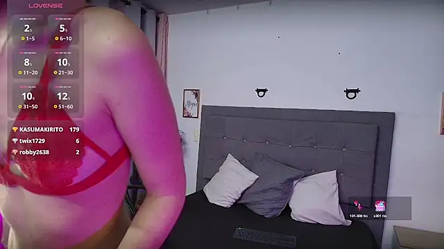 Natalye_23's cam snapshot