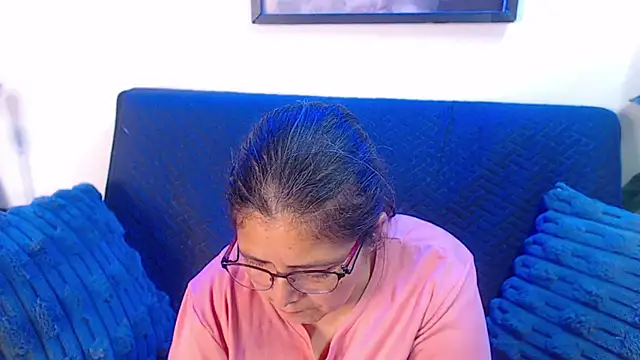 Linda_banks_'s cam snapshot