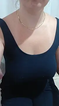 _SexyPetite_'s cam snapshot