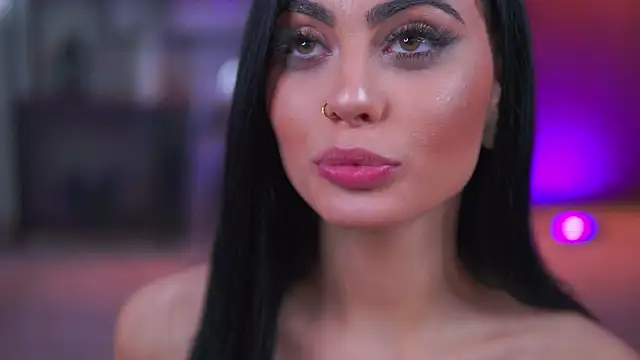 RavennaDArcy's cam snapshot