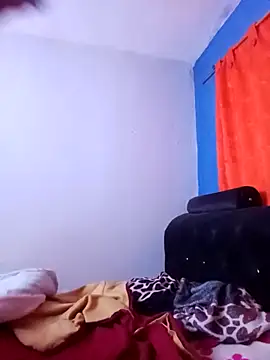 Hanna_Kieran's cam snapshot