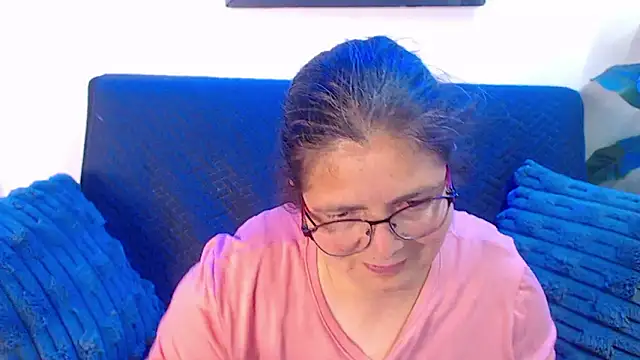 Linda_banks_'s cam snapshot