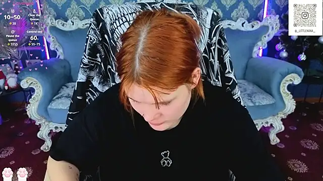 Clumsy_Nana's cam snapshot