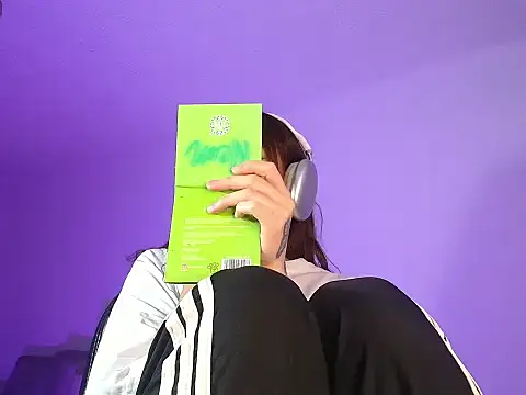 Baby_nyx1's cam snapshot