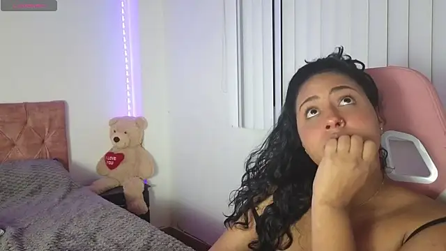 Valery__lovex's cam snapshot