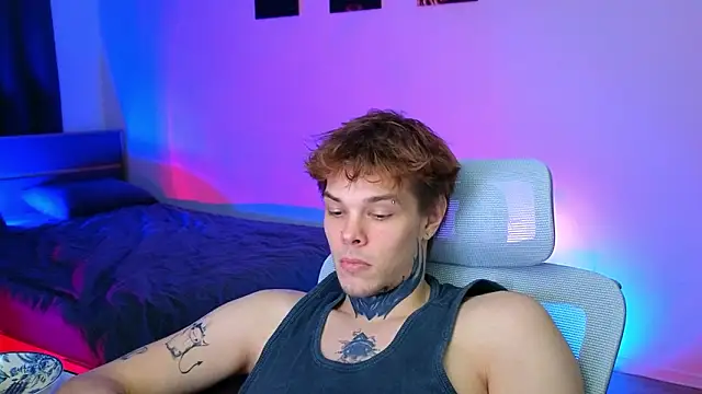 DENIS_HERE's cam snapshot