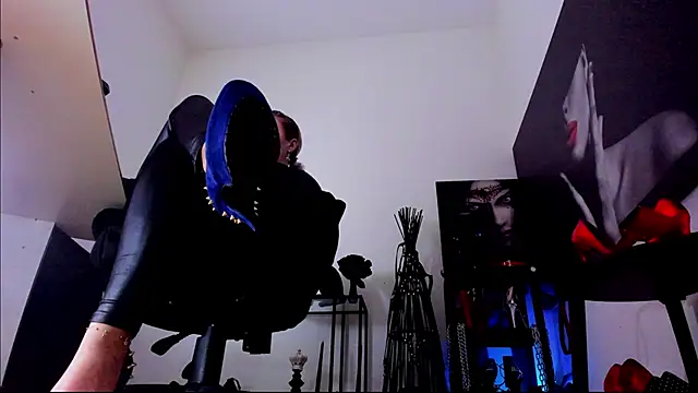 MistressDemisweet's cam snapshot