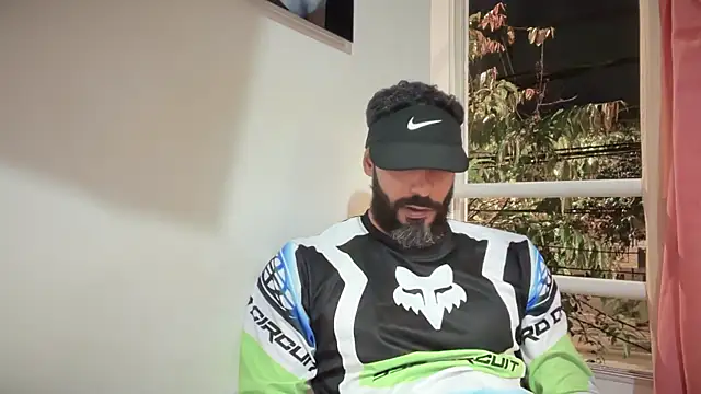 romeolovedark's cam snapshot