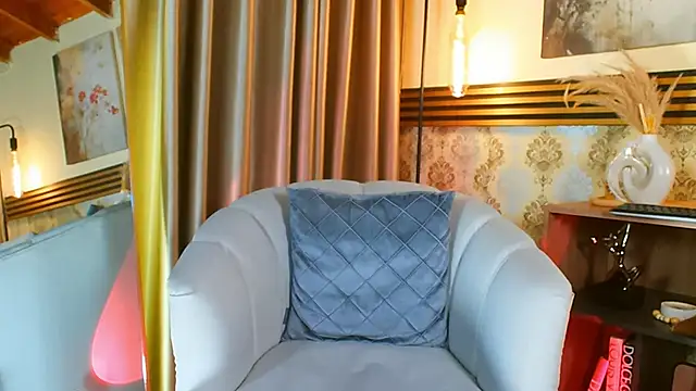 Madissononee live sex cam