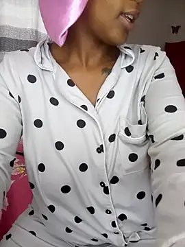 Hotytoty26 live sex cam