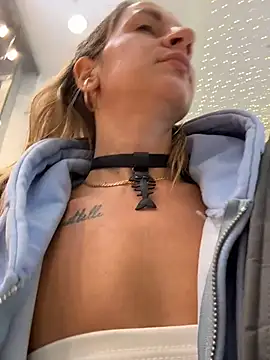 EvvaMur's cam snapshot