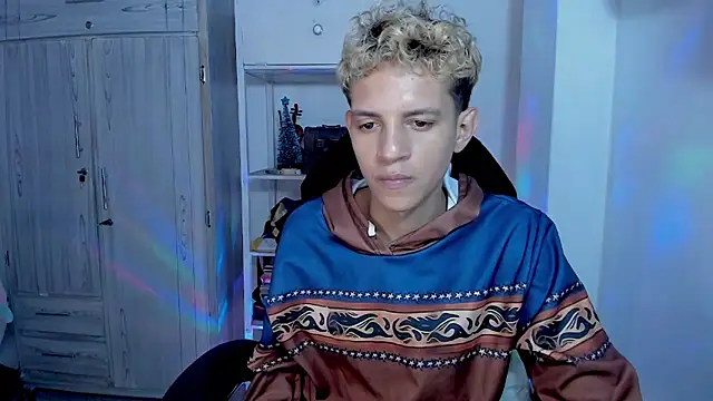 tylernova's cam snapshot