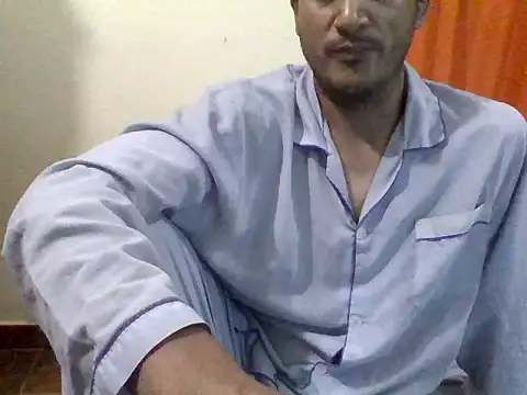 CalmDesire's cam snapshot