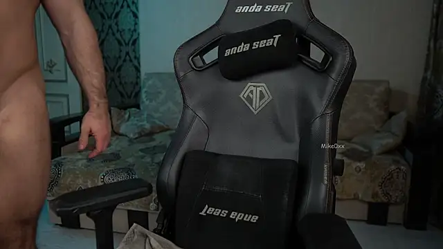 mike0xx live sex cam