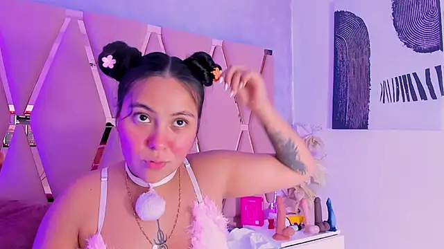 Emily_Black1's cam snapshot