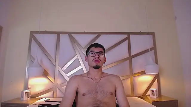 Jaxon_Carter's cam snapshot